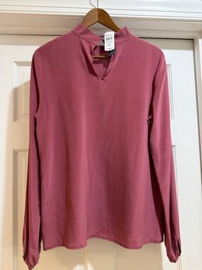 Pendleton Women's Keyhole Neck Button Blouse Small Mauve 100% Silk Long Sleeve